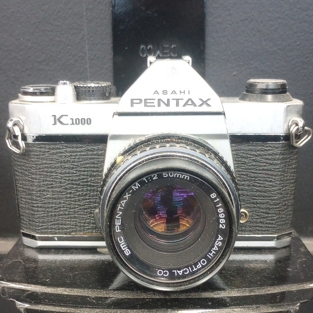 Vintage Pentax K1000 35mm Film Camera - UNTESTED